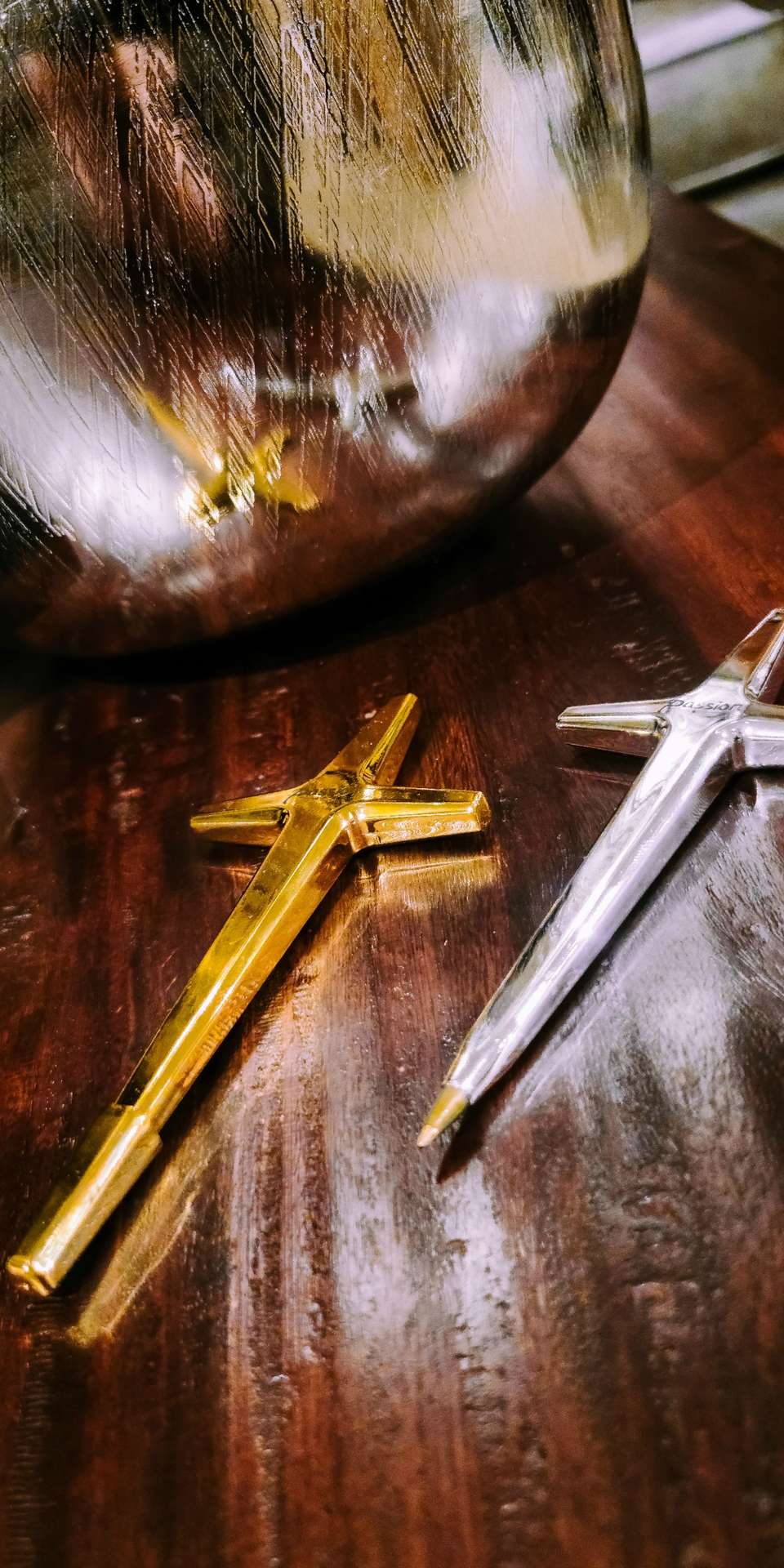 two-wood-on-bible
